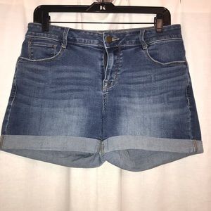 Stretchy, comfy shorts